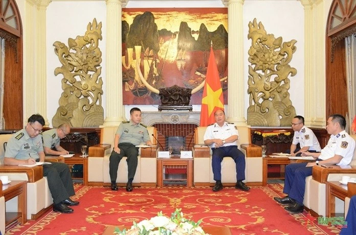 Thiếu tướng Lê Quang Đạo, Tư lệnh Cảnh sát biển Việt Nam đã tiếp Đại tá Khương Ba, Tùy viên Quốc phòng Trung Quốc tại Việt Nam chiều 15/8 Thiếu tướng Lê Quang Đạo, Tư lệnh Cảnh sát biển Việt Nam đã tiếp Đại tá Khương Ba, Tùy viên Quốc phòng Trung Quốc tại Việt Nam chiều 15/8