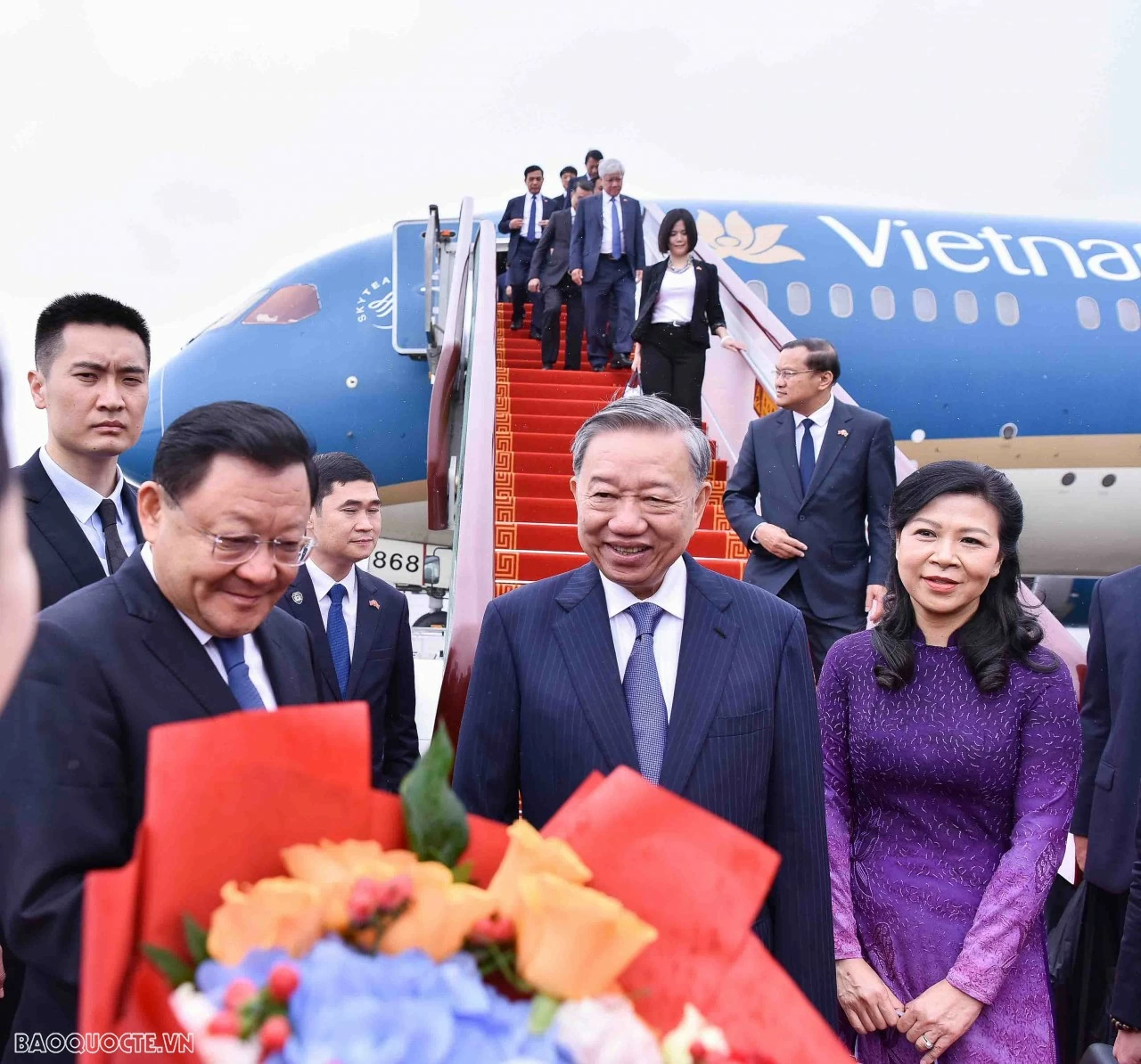 Tổng Bí thư, Chủ tịch nước Tô Lâm và Phu nhân đến Quảng Đông, bắt đầu hoạt động đầu tiên tại Trung Quốc