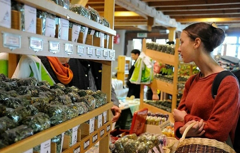 Điều nghịch lý nào đang xảy ra tại Thụy Sỹ? Nghịch lý tại Thụy Sỹ: Người tiêu dùng sẵn sàng trả giá cao mua thực phẩm, nông dân vẫn 'lao đao'