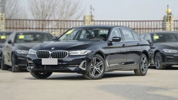 Triệu hồi hơn 1,3 triệu xe BMW vì lỗi túi khí Takata