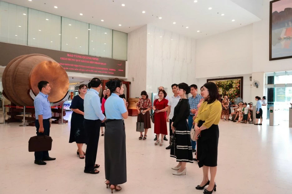 Thành phố Hạ Long chuẩn bị cho Lộ trình gia nhập mạng lưới Thành phố học tập toàn cầu của UNESCO Thành phố Hạ Long chuẩn bị cho Lộ trình gia nhập mạng lưới Thành phố học tập toàn cầu của UNESCO