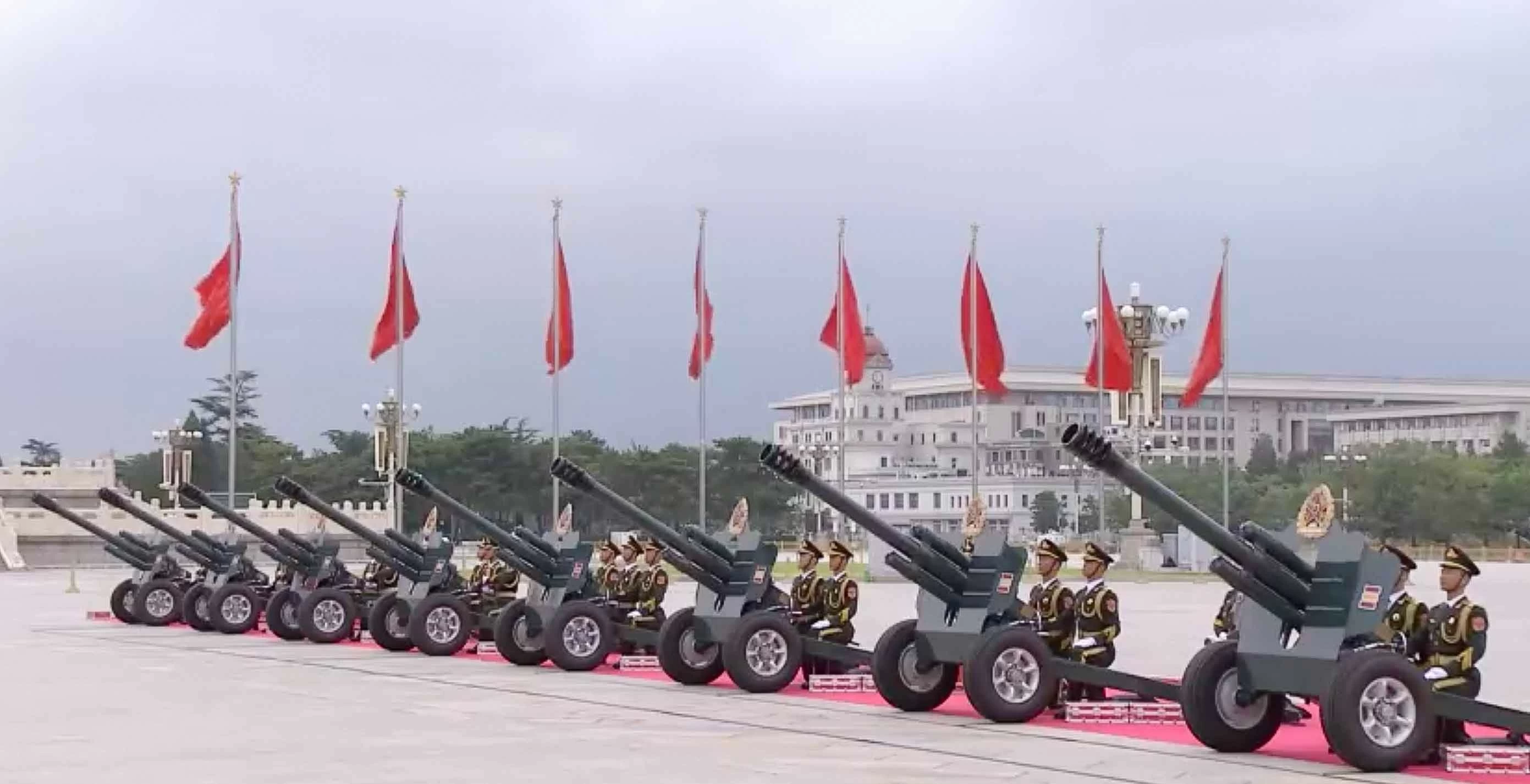 Welcome ceremony with 21-gun salute held for General Secretary, President To Lam on state visit to China