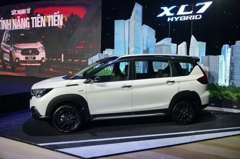 Suzuki XL7 Hybrid ra mắt khách hàng Việt, giá 599 triệu đồng