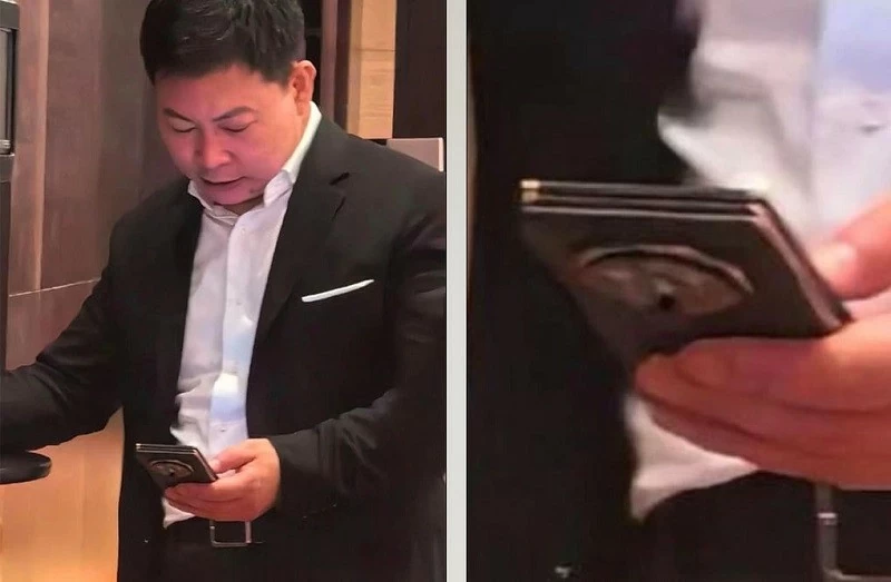 Richard Yu tiếp tục bị bắt gặp sử dụng smartphone màn hình gập ba, cho thấy sản phẩm vẫn có độ mỏng ấn tượng khi gập lại Richard Yu tiếp tục bị bắt gặp sử dụng smartphone màn hình gập ba, cho thấy sản phẩm vẫn có độ mỏng ấn tượng khi gập lại