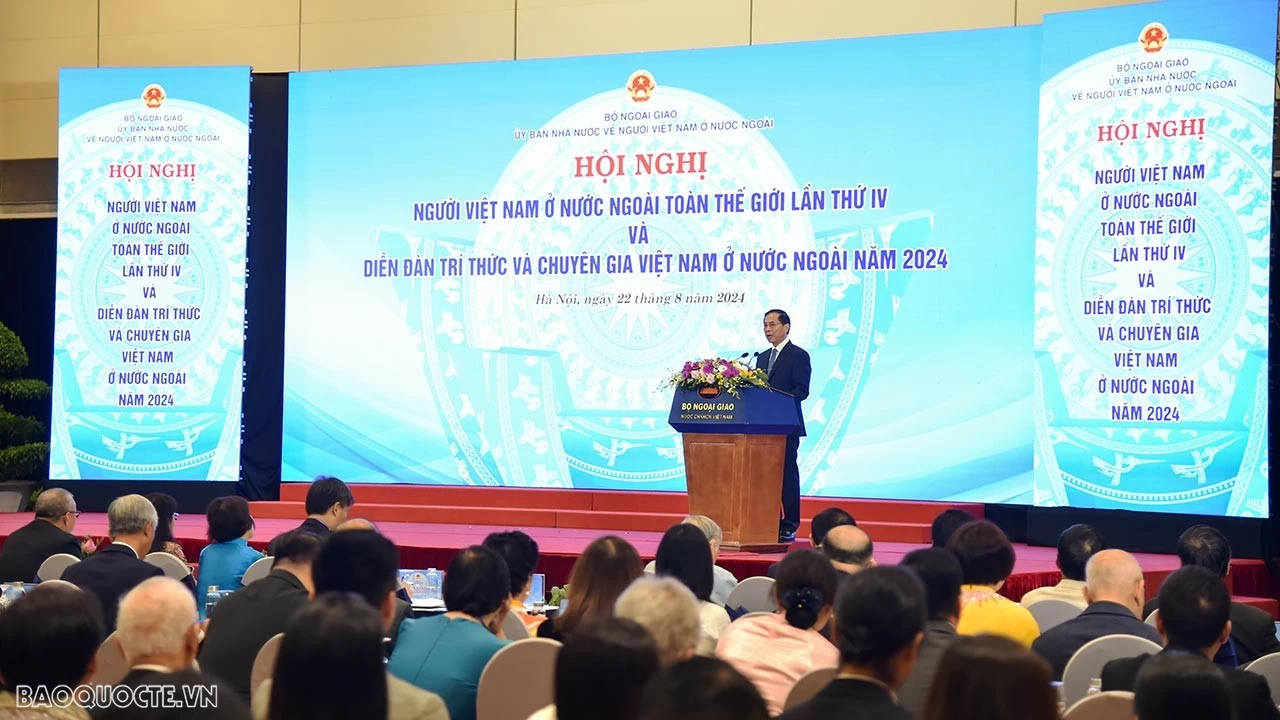 Khai mạc Hội nghị người Việt Nam ở nước ngoài toàn thế giới lần thứ 4 và Diễn đàn Trí thức, chuyên gia Việt Nam ở nước ngoài