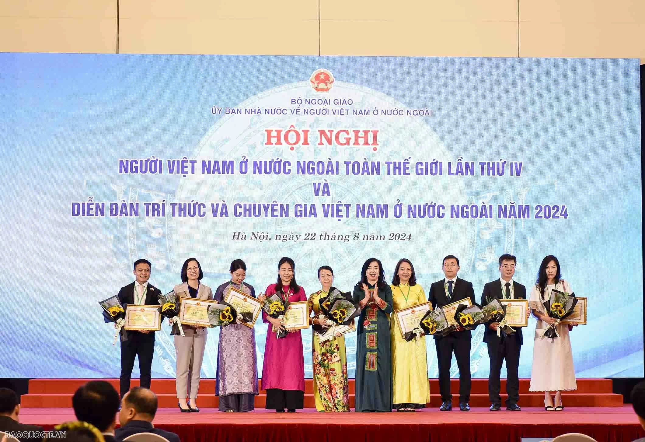 Bế mạc Hội nghị Người Việt Nam ở nước ngoài toàn thế giới lần thứ 4