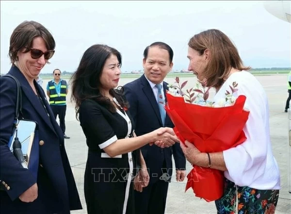 President of the Australian Senate Sue Lines arrives in Hanoi