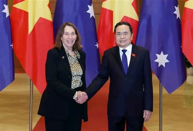 NA Chairman Tran Thanh Man, Australia Senate President Sue Lines hold talks in Hanoi