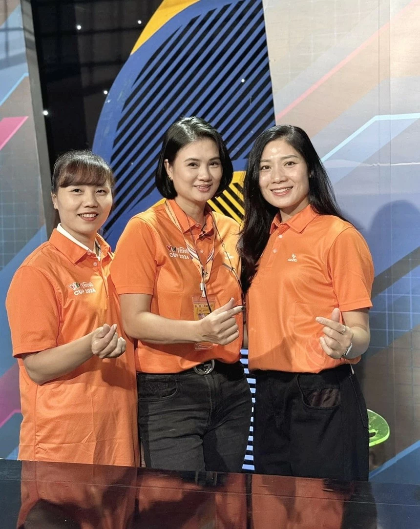 Cô cùng các đồng đội như Bùi Thị Huệ, Phạm Thị Yến, Nguyễn Thị Ngọc Hoa... giành huy chương bạc ở 6 kỳ SEA Games liên tiếp. Cô cùng các đồng đội như Bùi Thị Huệ, Phạm Thị Yến, Nguyễn Thị Ngọc Hoa... giành huy chương bạc ở 6 kỳ SEA Games liên tiếp.