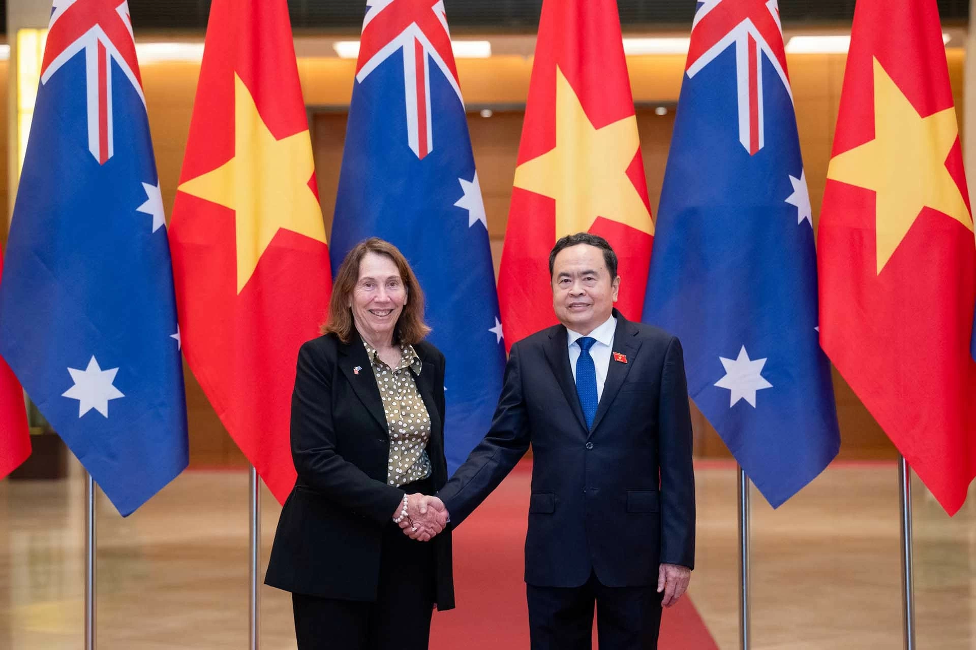 Chủ tịch Quốc hội Trần Thanh Mẫn và Chủ tịch Thượng viện Australia Sue Lines. (Nguồn: quochoi.vn)