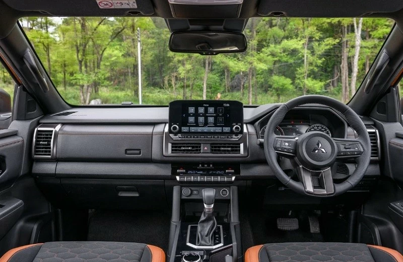 Đại lý nhận cọc xe bán tải Mitsubishi Triton 2024 Đại lý nhận cọc xe bán tải Mitsubishi Triton 2024
