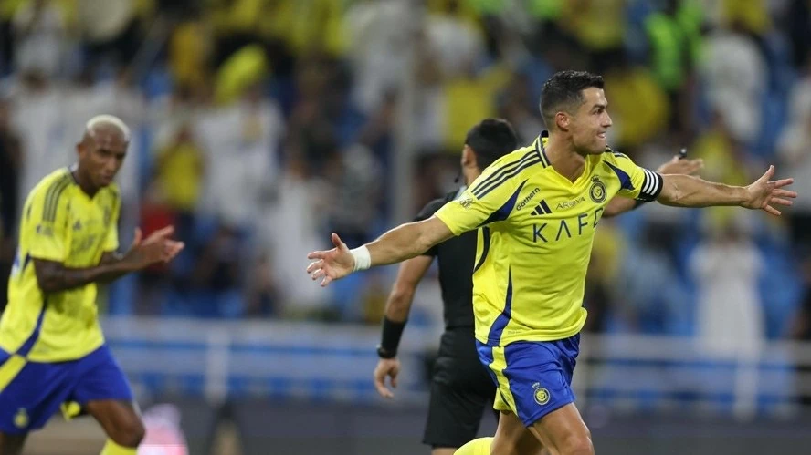 Hình ảnh trận đấu Al-Nassr thắng đậm Al-Fayha, Ronaldo và Talisca tỏa sáng