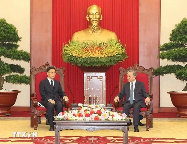 General Secretary, President To Lam receives Secretary of CPC Committee of China’s Guangxi Liu Ning