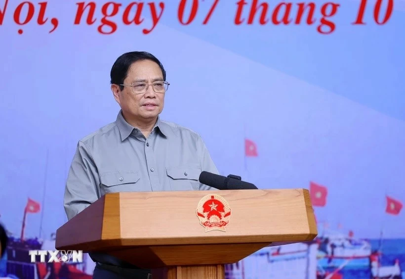 PM Pham Minh Chinh orders poor-performing localities be strictly handled to eradicate IUU fishing