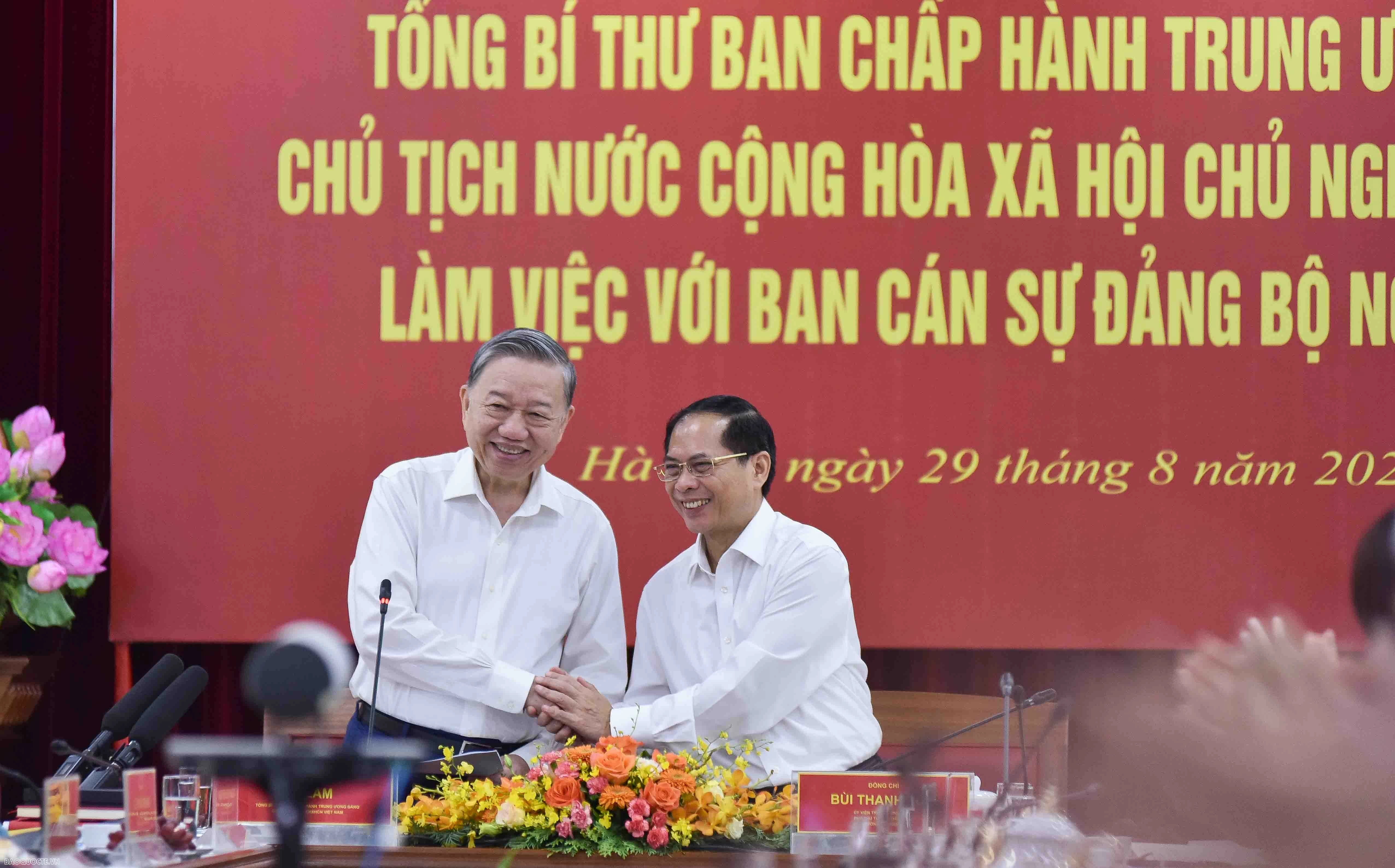 Tổng Bí thư, Chủ tịch nước: Ngoại giao Việt Nam phải vươn lên những tầm cao mới