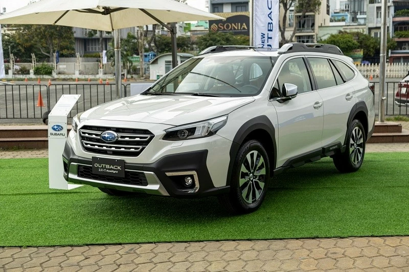 Sau khi nhận được ưu đãi, giá xe Subaru Outback chỉ còn 1,696 tỷ đồng