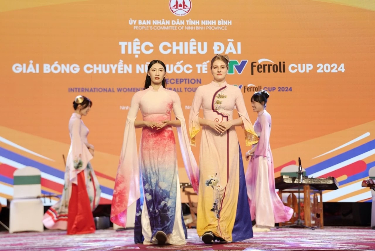 VTV Cup 2024: Áo dài