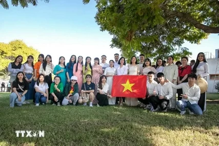 Vietnamese agriculture trainees complete refresher course in Israel