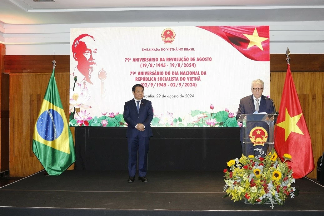 Đại sứ quán Việt Nam tại Brazil tổ chức Lễ kỷ niệm 79 năm Cách mạng tháng Tám và Quốc khánh 2/9