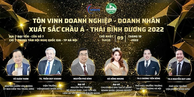 Hà Hồng Nhung nổi bật trong vai trò Đại sứ doanh nhân APEC tại sự kiện Tôn vinh doanh nghiệp - doanh nhân châu Á Thái Bình Dương.