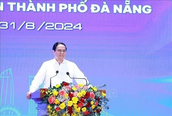PM chairs conference to implement Resolution on Da Nang's administration, development