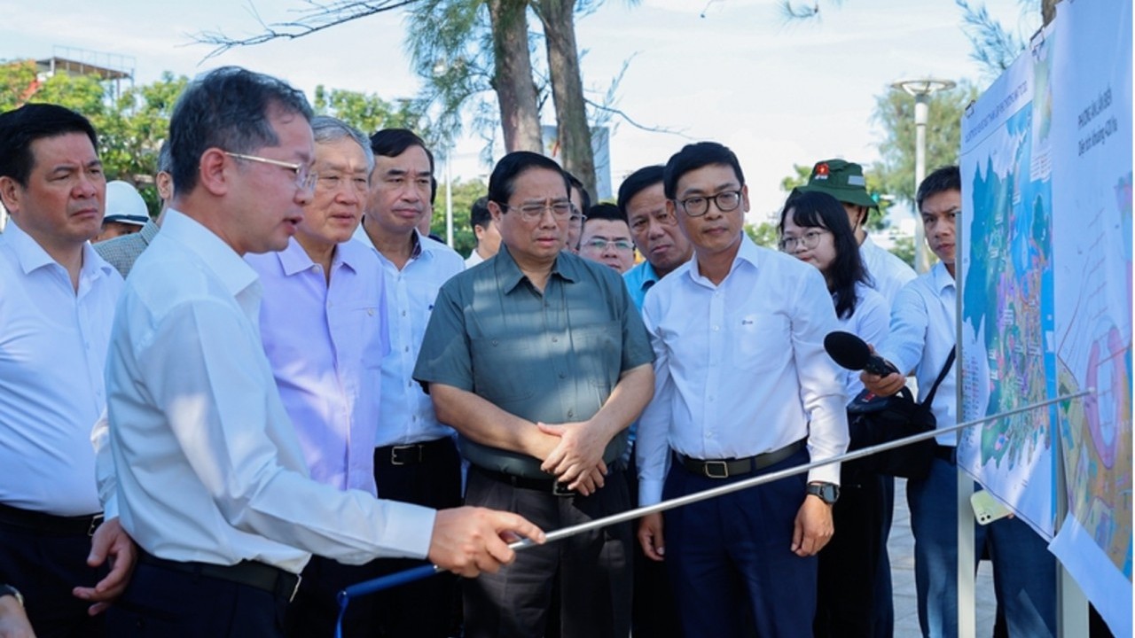 thu tuong pham minh chinh khao sat khu vuc nghien cuu lan bien va mot so du an trong diem cua da nang