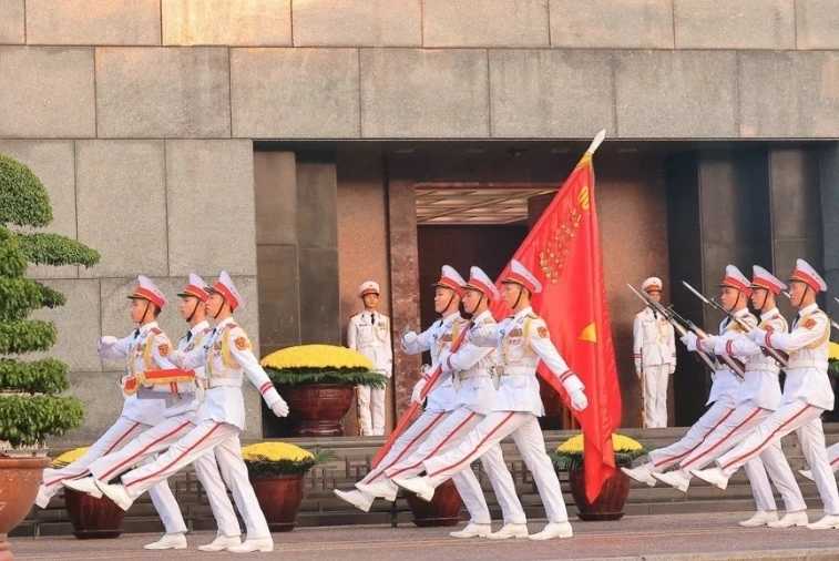 Flag-raising ceremony marks 79th National Day