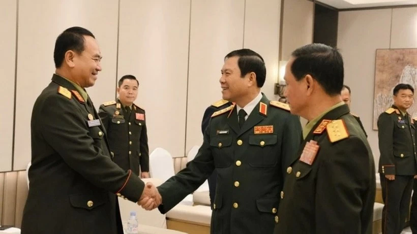 Vietnam, Laos Armies promote defence cooperation at ACDFM-21