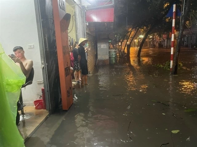 Typhoon Yagi leaves Hanoi devastated