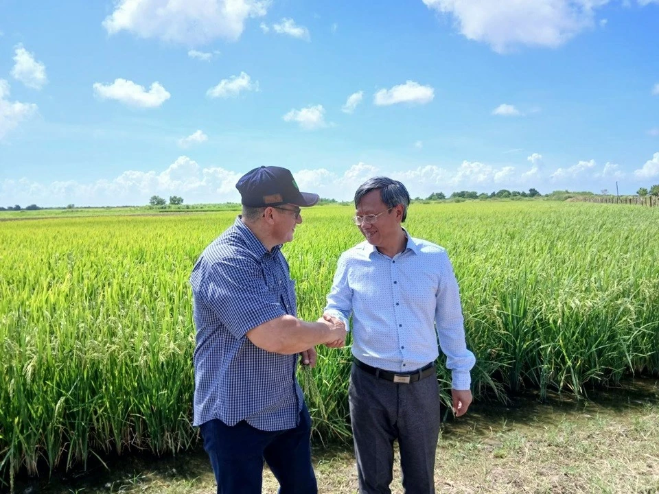 Đại sứ Lê Quang Long: Chuyến thăm Cuba của Tổng Bí thư, Chủ tịch nước Tô Lâm mang ý nghĩa biểu tượng lịch sử Đại sứ Lê Quang Long: Chuyến thăm Cuba của Tổng Bí thư, Chủ tịch nước Tô Lâm mang ý nghĩa biểu tượng lịch sử