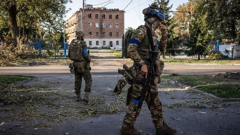 phuong tay thay kho hie u voi dong thai cu a ukraine tai kursk pha n ung bat ngo cu a nga