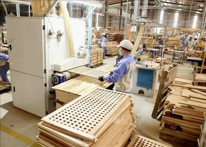 Production of wooden furniture for export to the US at Trieu Phu Loc company in Binh Duong province.