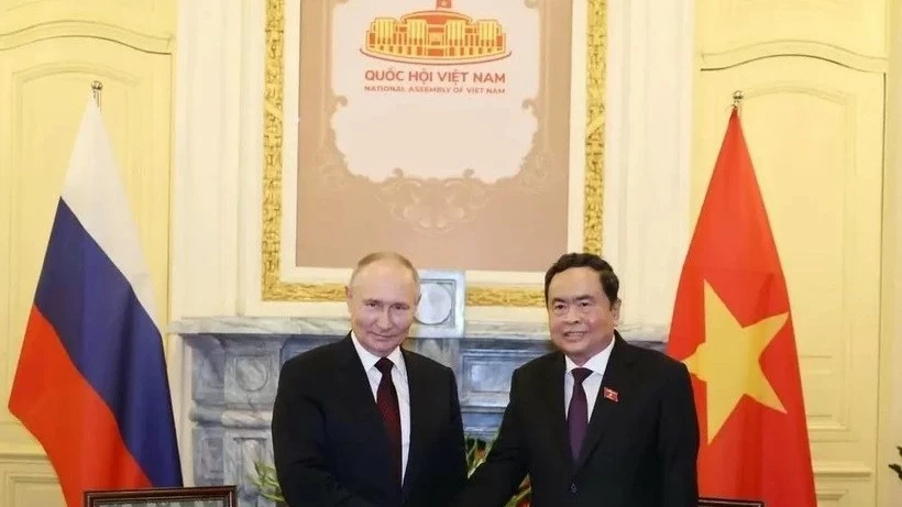 Vietnam, Russia are strategic partners and true friends: Russian magazine