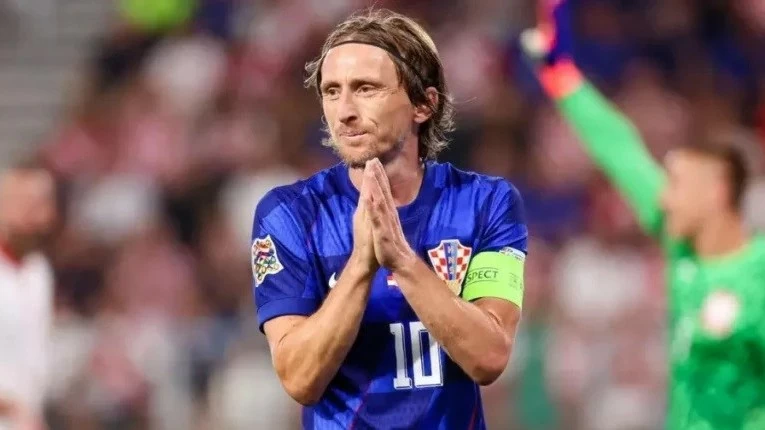 Luka Modric ghi bàn đẳng cấp trong ngày đặc biệt