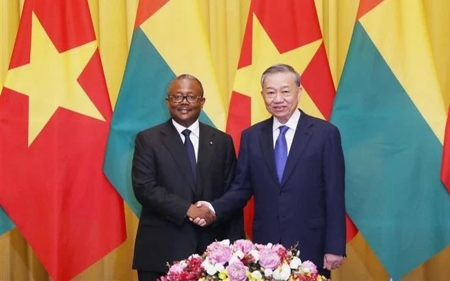 Guinea-Bissau President Umaro Sissoco Embal&oacute; concludes official visit to Vietnam