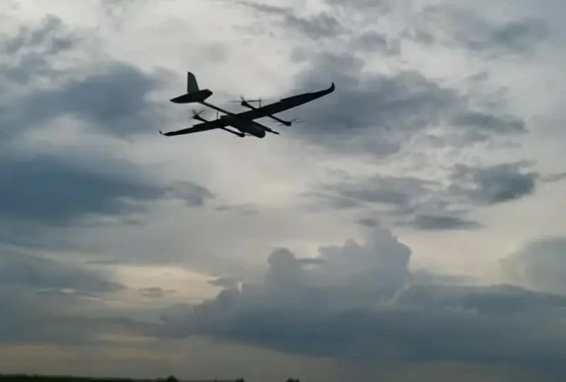 Hàng loạt UAV nhắm mục tiêu vào Moscow, bị Nga chặn đứng, thủ đô của Ukraine chung cảnh ngộ Hàng loạt UAV nhắm mục tiêu vào Moscow, bị Nga chặn đứng, thủ đô của Ukraine chung cảnh ngộ