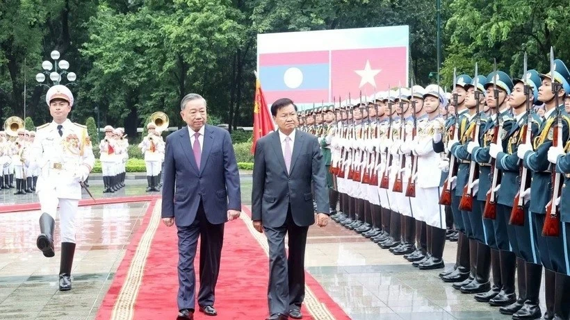 Welcome ceremony with 21 gun-salute held for Lao General Secretary, President Thongloun Sisoulith