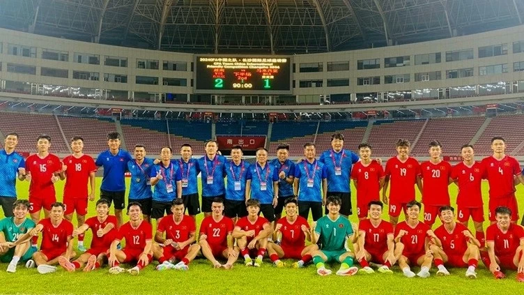 Đình Bắc lóe sáng, U22 Việt Nam thắng U22 Malaysia