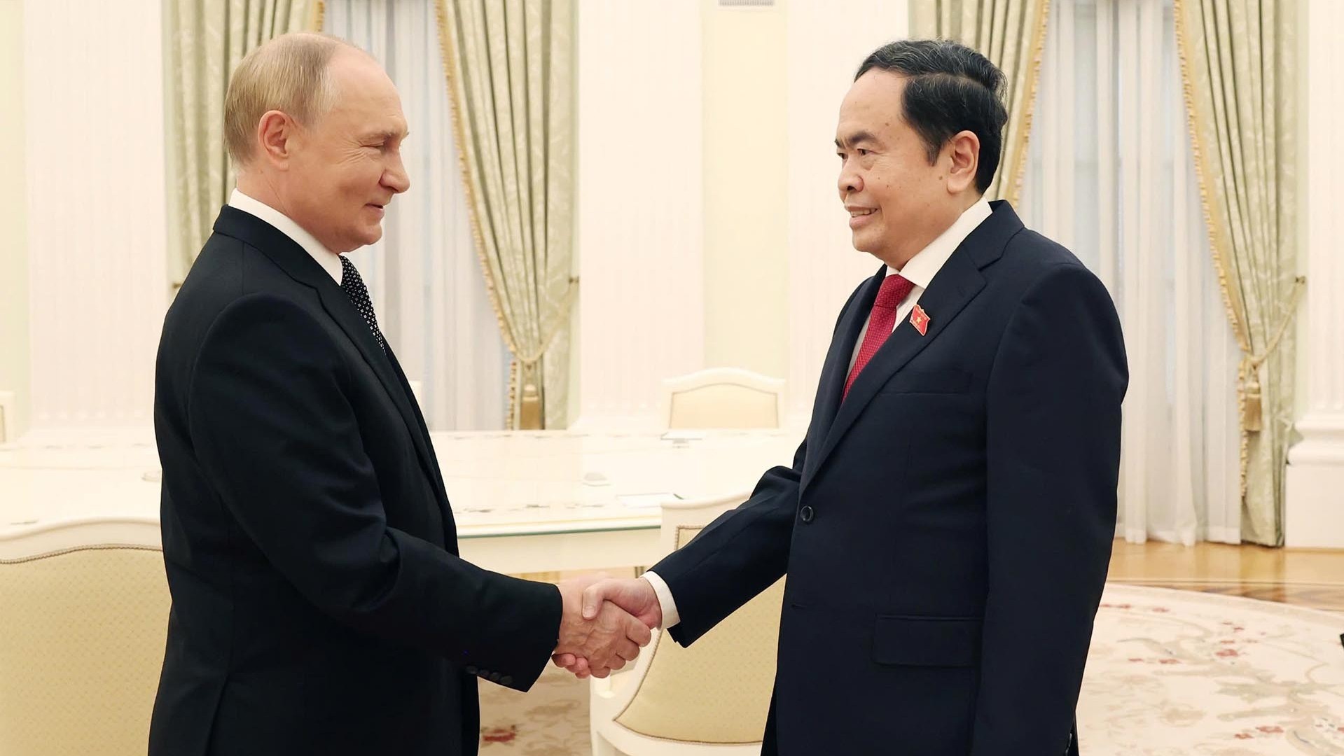 chu tich quoc hoi tran thanh man hoi kien tong thong lien bang nga vladimir putin