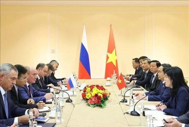 NA Chairman Tran Thanh Man receives leaders of key Russian energy companies