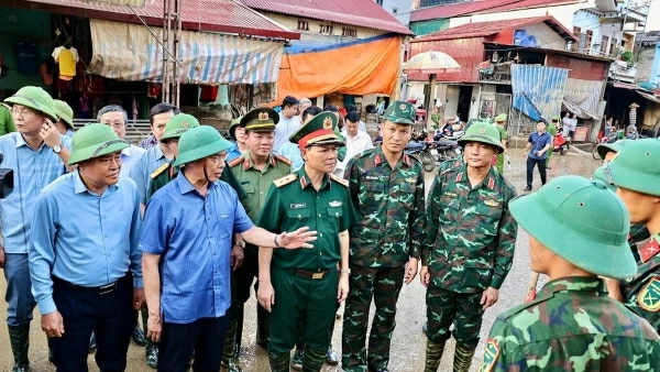 Phó Thủ tướng, Bộ trưởng Bùi Thanh Sơn thị sát công tác ứng phó mưa lũ, thăm bà con tại 2 huyện bị ngập lụt ở Lạng Sơn