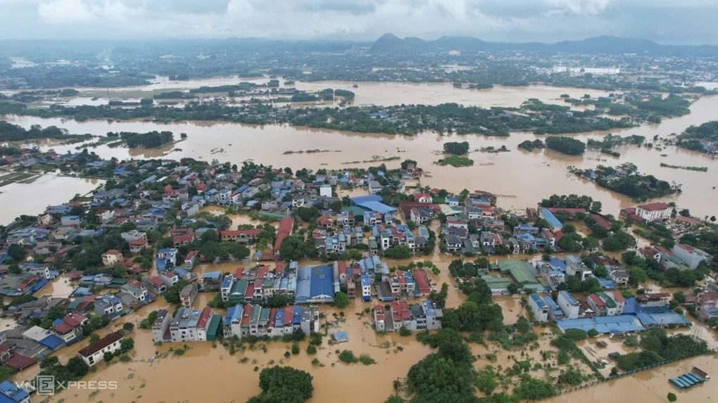 Ưu tiên tặng quà Trung thu cho trẻ em ảnh hưởng bởi bão lũ