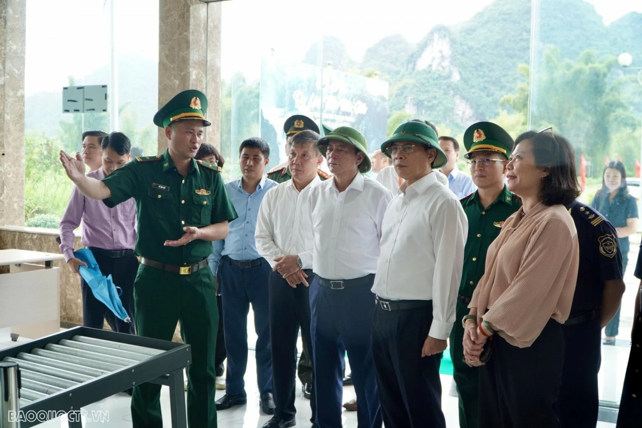 Đẩy mạnh công tác đối ngoại biên phòng và hợp tác biên giới