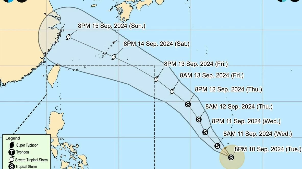 ﻿Bão Bebinca: Trung Quốc cảnh báo 'cuồng phong dữ dội', Nhật Bản dự báo sức gió ở tâm bão lên tới 126km/h