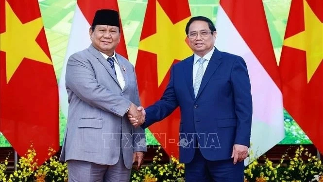 PM urges Indonesia to facilitate the Halal goods to its market