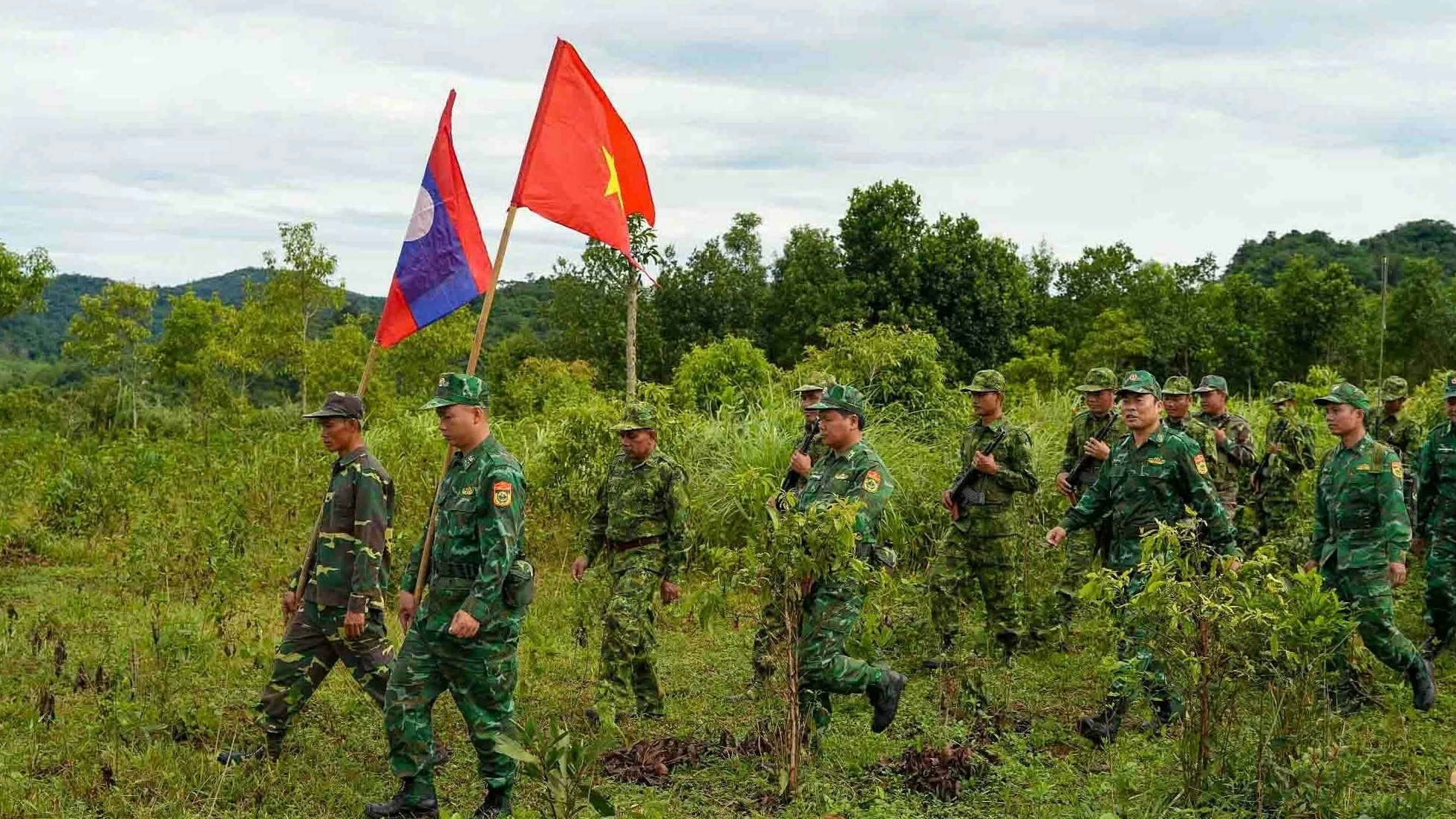 Việt Nam và Lào tổ chức tuần tra song phương biên giới hai nước