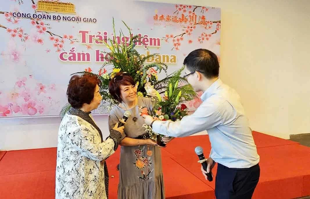 Công đoàn viên thích thú trảm nghiệm