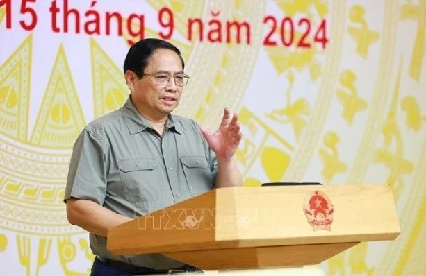 PM Chinh urges actions to settle typhoon aftermath, achieve growth target