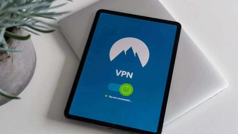 Cách bật, tắt VPN trên iPhone đơn giản và nhanh chóng