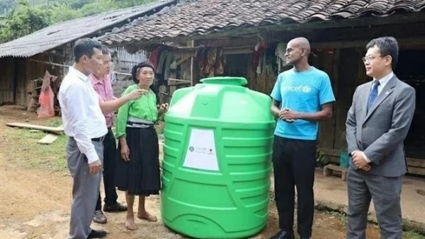 UNICEF’s timely assistance helps Cao Bang residents store water in case of future disasters